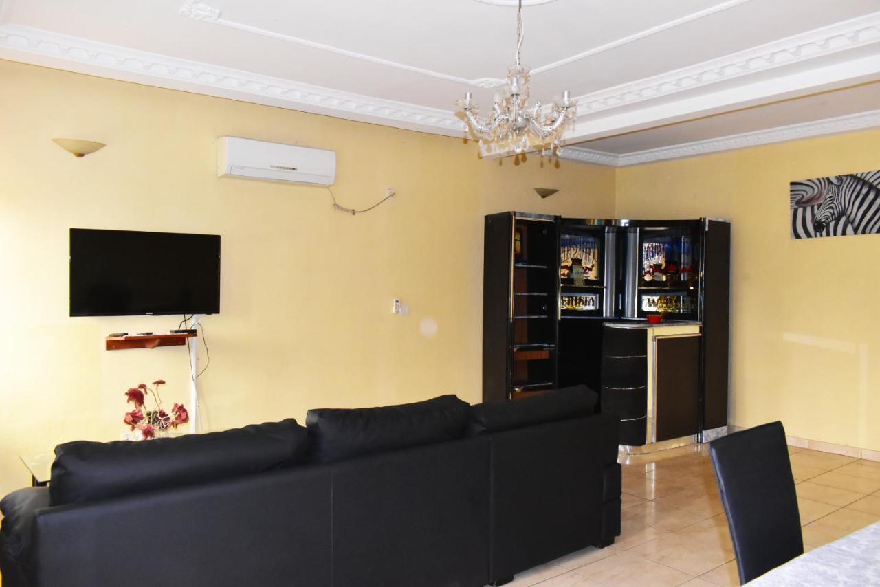 Residence Hoteliere Borel Denver Douala Exterior foto